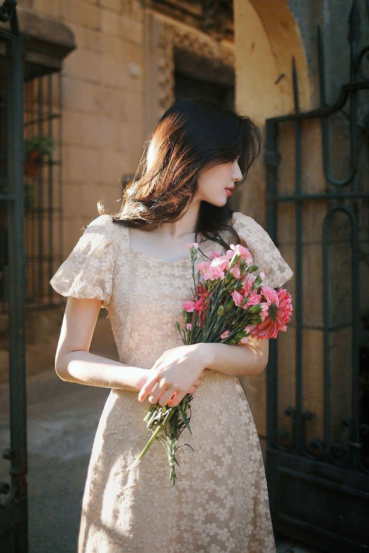 Những Đoá Hoa Sau Mưa